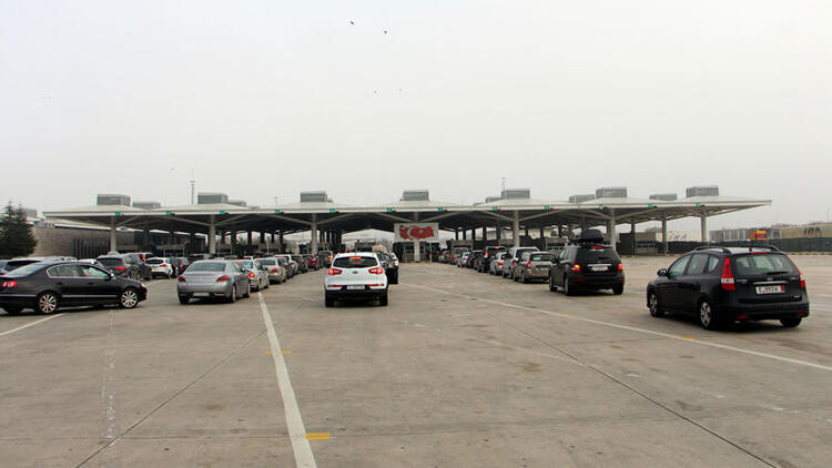 Ucuz ülke Türkiye’ye yılbaşı alışverişi akını! 1 Leva 10 lirayı aştı Bulgarlar sınırı geçme yarışına girdi - Resim: 11