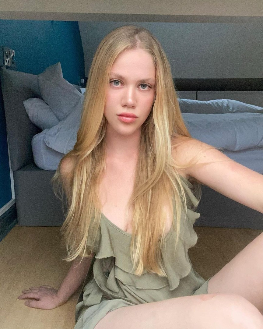 Serel Yereli'nin ayna selfiesi gündem oldu - Resim: 19