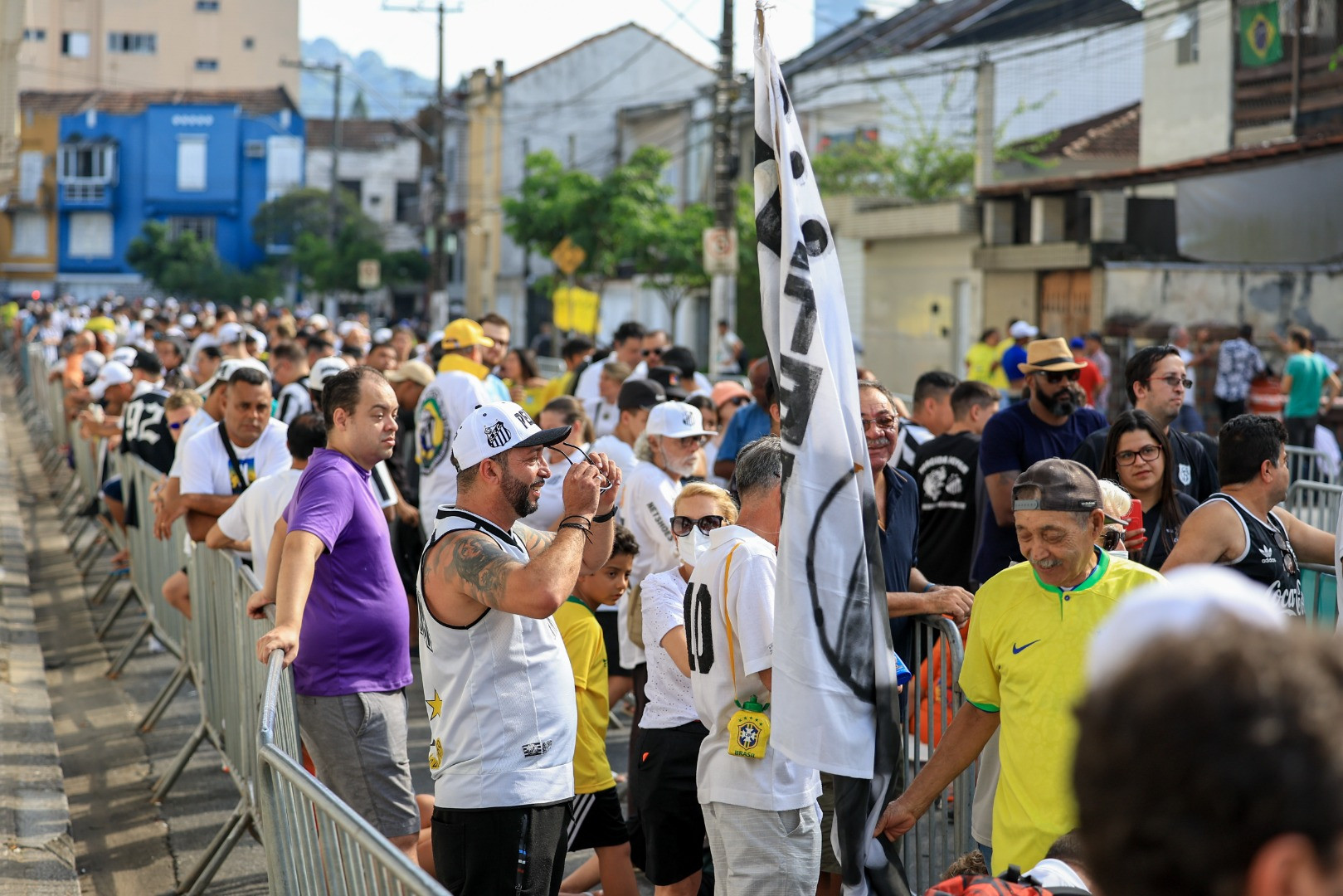 Pele'nin cenaze töreninden flaş fotoğraflar. Tabutunu böyle taşıdılar - Resim: 15
