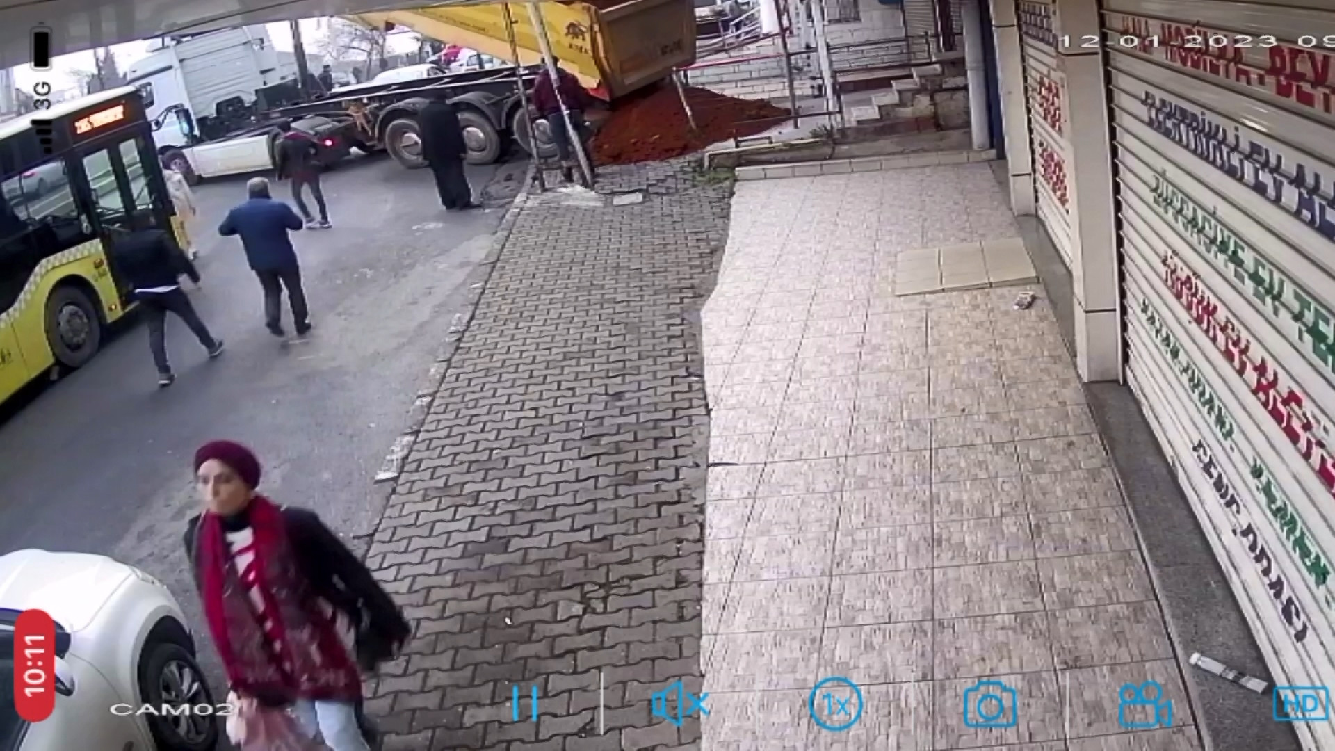 Kiracısını çıkaramayınca bakın ne yaptı! ‘Pes’ dedirten olay - Resim: 12