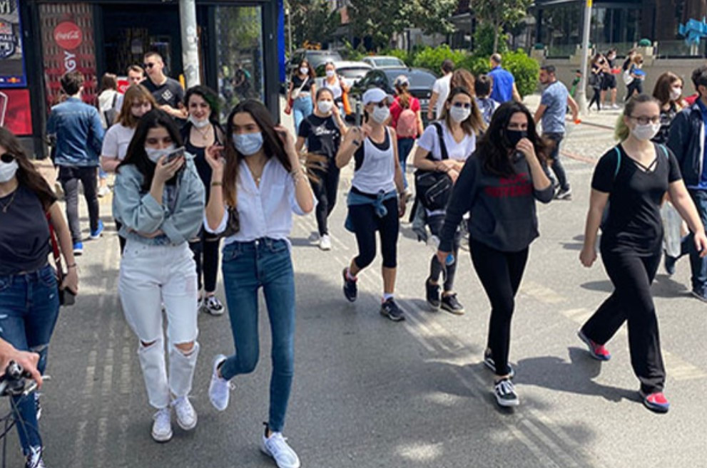 Son anket sonuçları açıklandı: Kararsızlar eridi Z kuşağının oy tercihleri belli oldu - Resim: 2