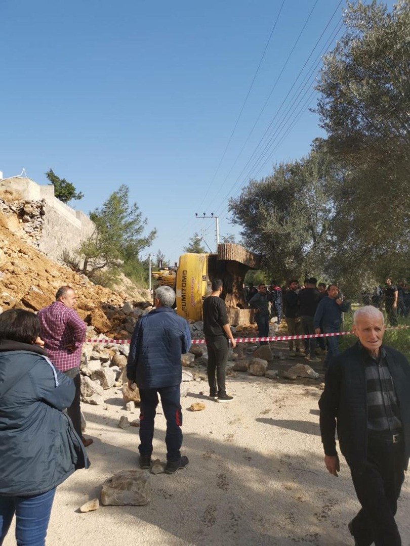 İstinat duvarı çöktü, devrilen kepçenin operatörü öldü - Resim: 12
