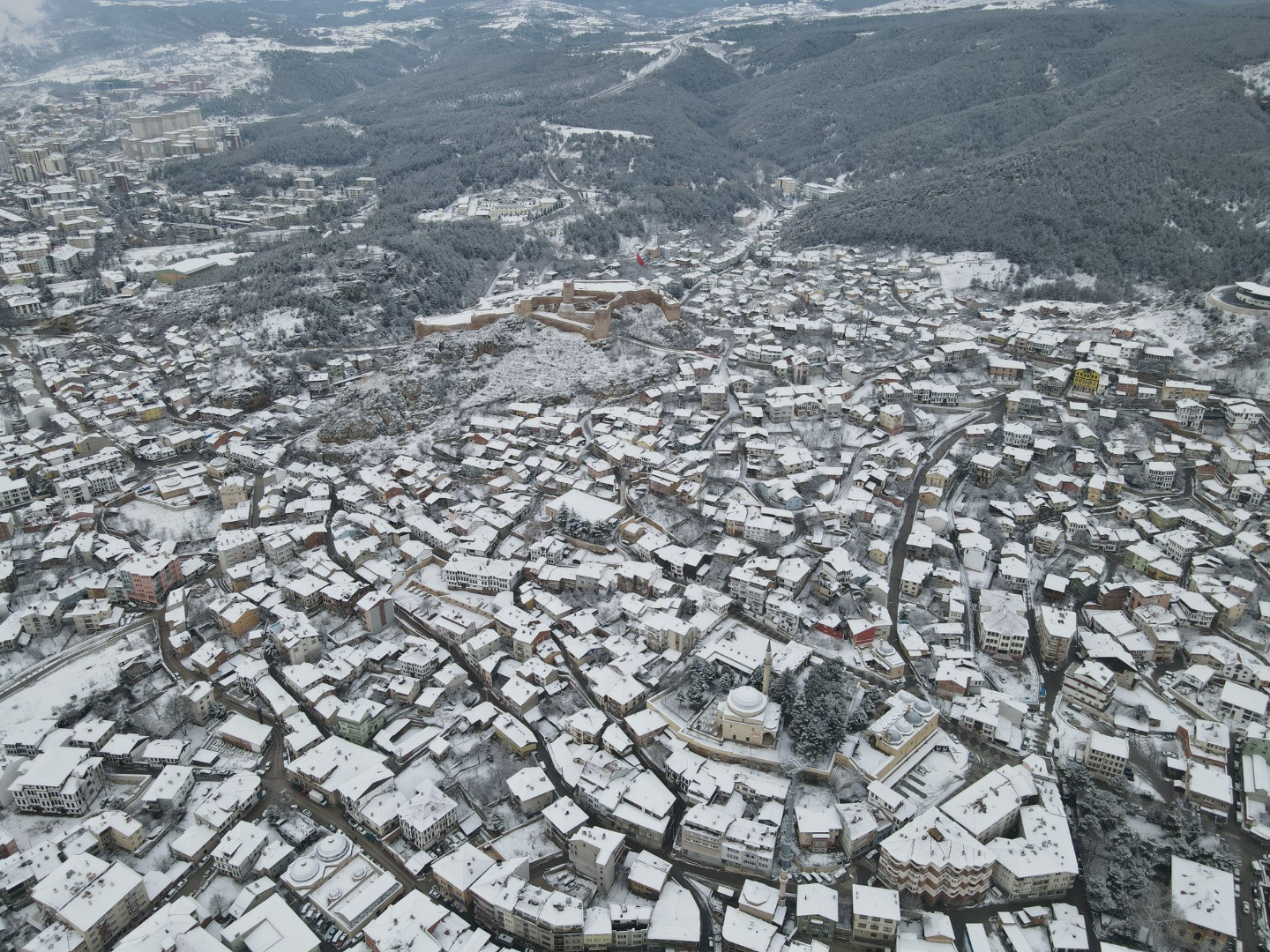 Karadeniz Bölgesi'nde kar yağışı etkili oldu - Resim: 2