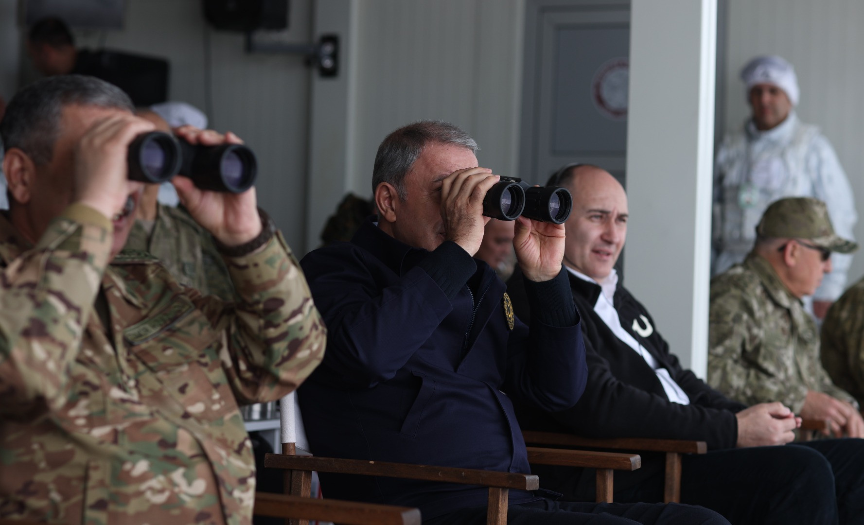 Akar: Bizim Yunanistan'ı tehdit etmemiz söz konusu değil - Resim: 7