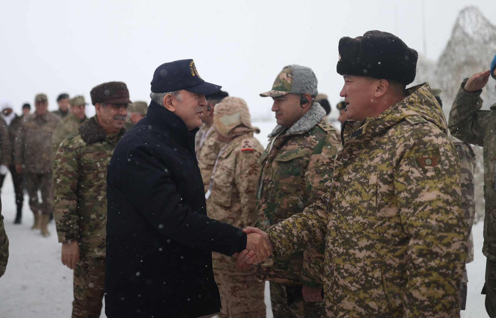 Akar: Bizim Yunanistan'ı tehdit etmemiz söz konusu değil - Resim: 3