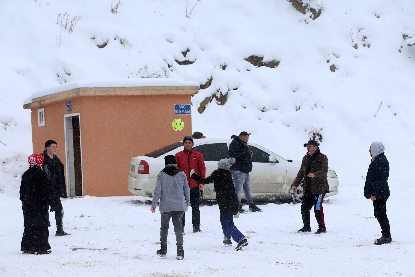 Zigana Dağı'nda kar ve sis etkili oluyor - Resim: 16