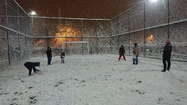 Kar ve tipi Ankara'yı beyaza bürüdü - Resim: 71