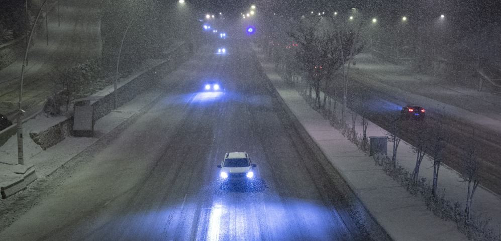 Kar ve tipi Ankara'yı beyaza bürüdü - Resim: 63