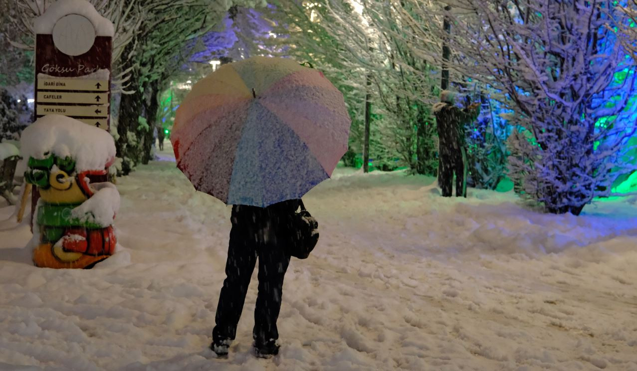 Kar ve tipi Ankara'yı beyaza bürüdü - Resim: 46