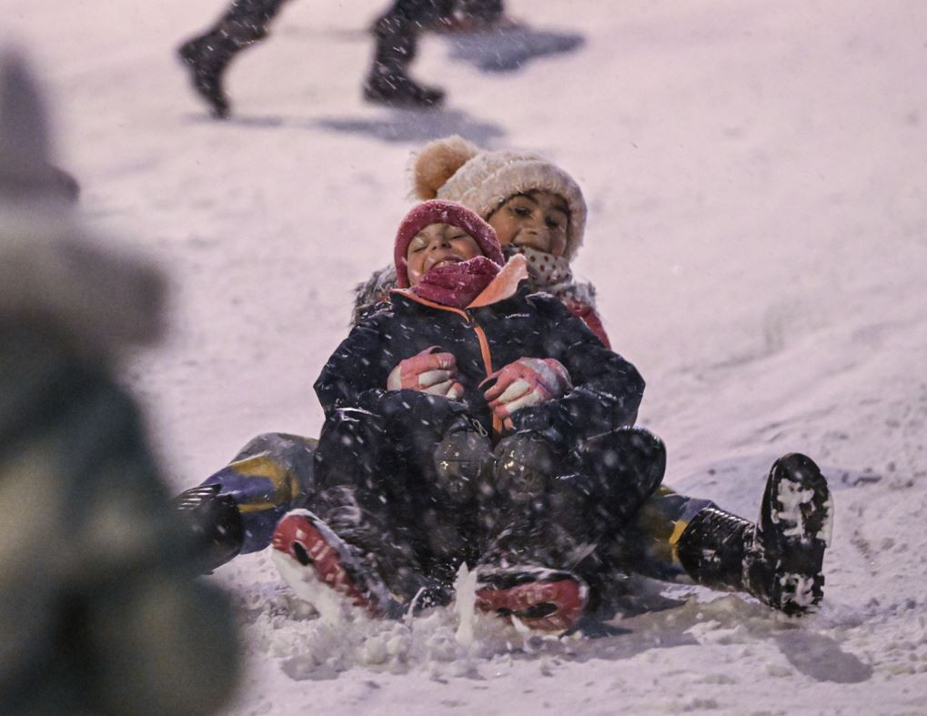 Kar ve tipi Ankara'yı beyaza bürüdü - Resim: 8