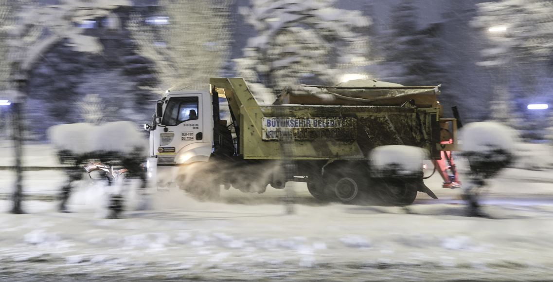 Kar ve tipi Ankara'yı beyaza bürüdü - Resim: 33
