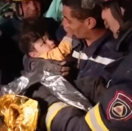 Liyakatsızlar sıcak yataklarında yatarken liyakatlılar soğuk havada bir kişiyi bile yaşatma mücadelesinde - Resim: 22