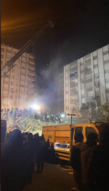 Liyakatsızlar sıcak yataklarında yatarken liyakatlılar soğuk havada bir kişiyi bile yaşatma mücadelesinde - Resim: 25