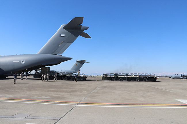 BAE, Türkiye ve Suriye'deki depremzedeler için bugüne kadar 60 yardım uçağı gönderdi - Resim: 12