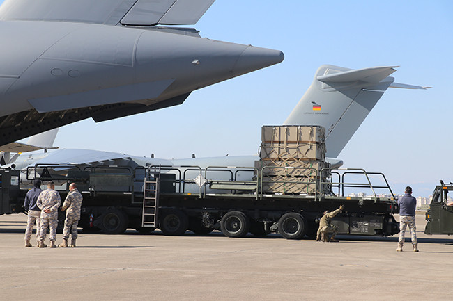 BAE, Türkiye ve Suriye'deki depremzedeler için bugüne kadar 60 yardım uçağı gönderdi - Resim: 9