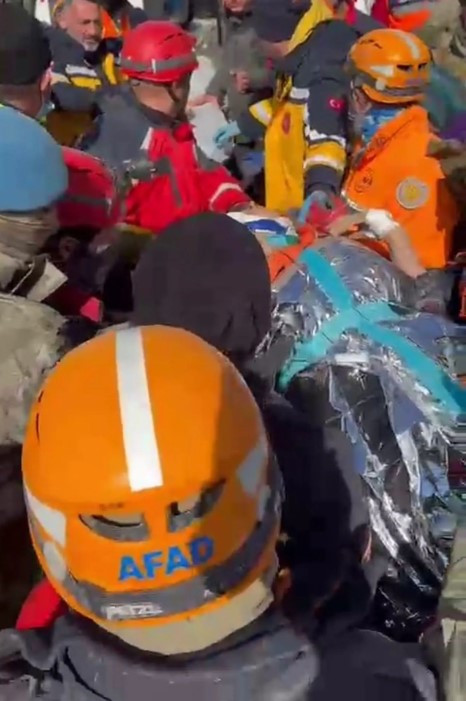 Depremin 10. gününde bir mucize daha - Resim: 3