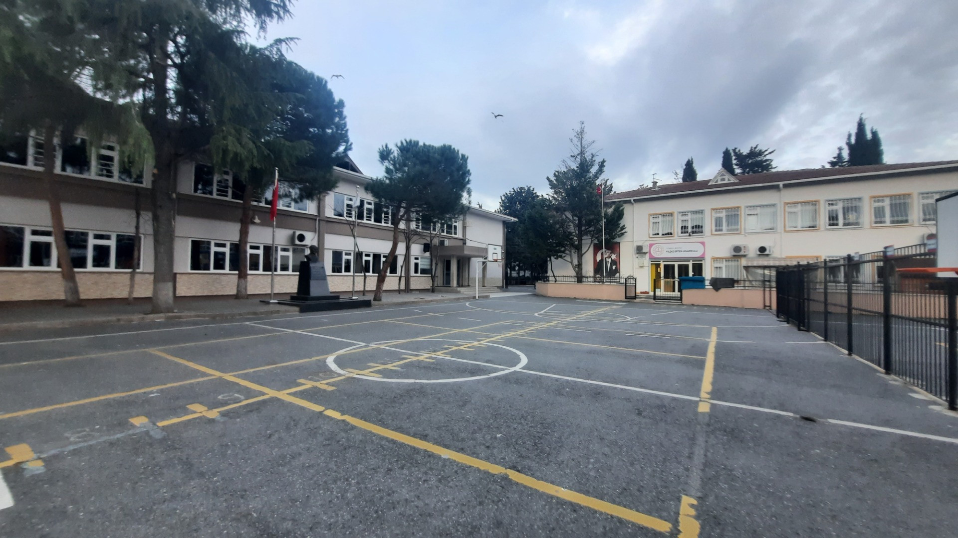 İstanbul’da depreme karşı riskli bulunan okullar görüntülendi - Resim: 6