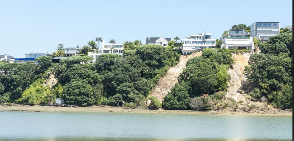 Gabrielle Kasırgası yerle bir etti. 2 bin 200 kişi kayıp - Resim: 4