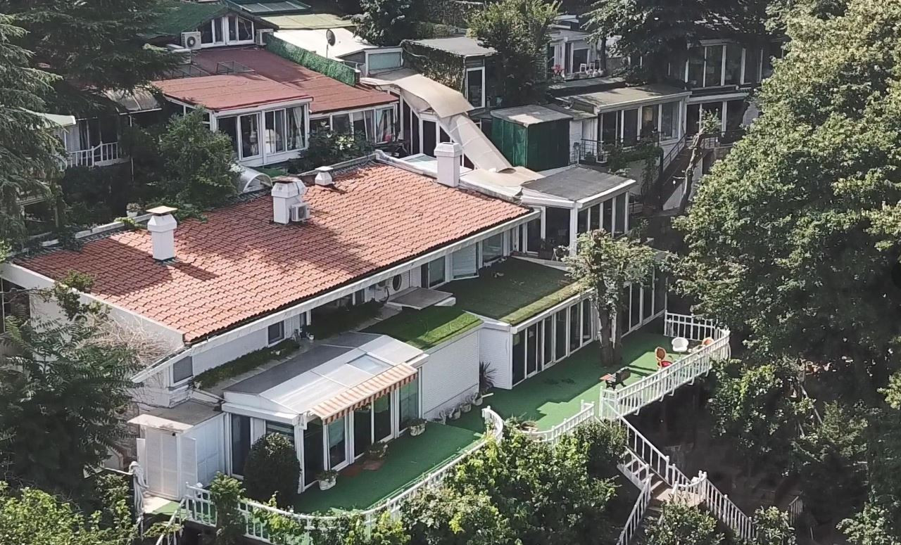 Dünyaca ünlü kişi oturacak. Adnan Oktar'ın villası satıldı - Resim: 6