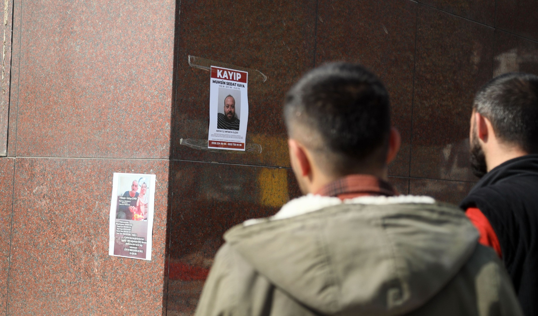 Deprem bölgesindeki duvarlarda kahreden fotoğraflar - Resim: 9