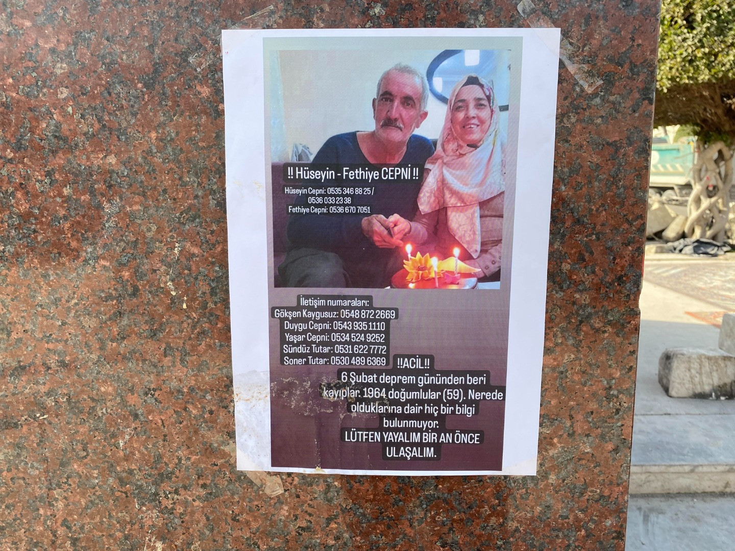 Deprem bölgesindeki duvarlarda kahreden fotoğraflar - Resim: 6