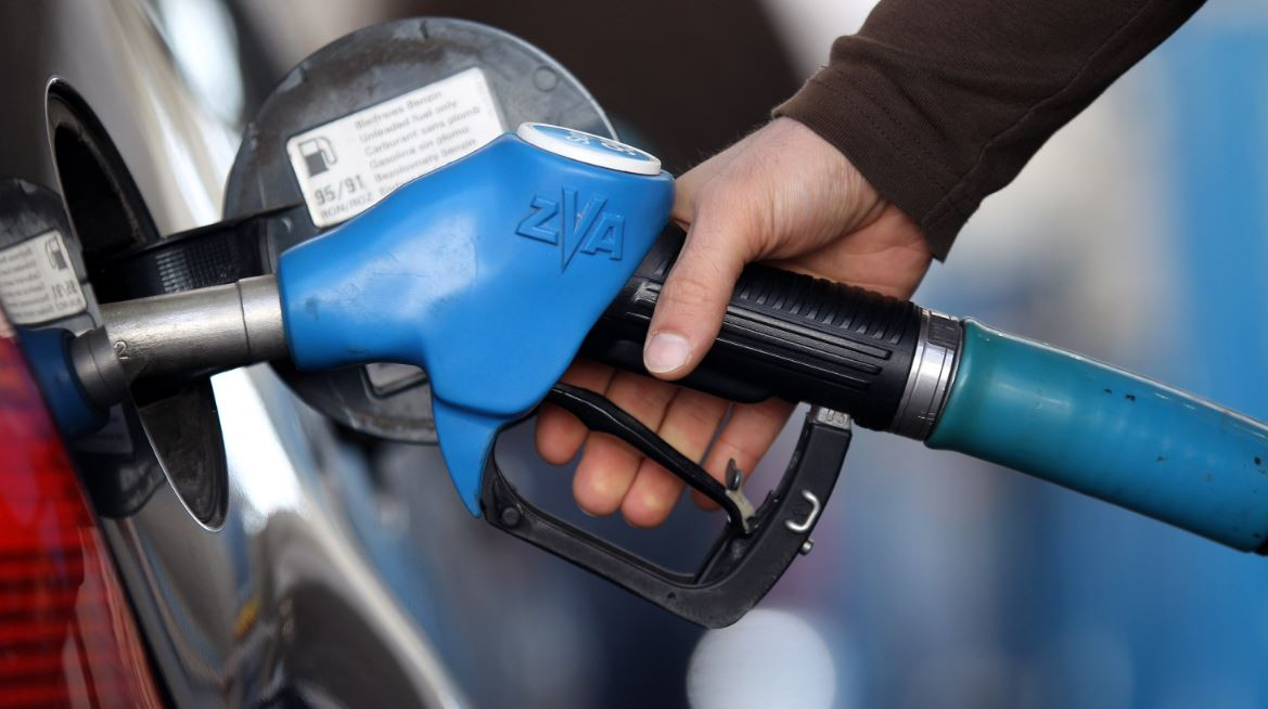 Gelecek zamlar araçları otoparka çektirir. Benzin ve motorine ufukta zam göründü - Resim: 13