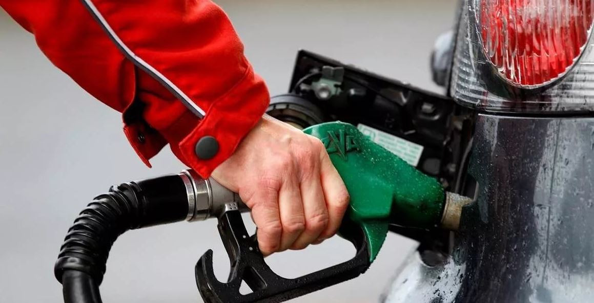 Gelecek zamlar araçları otoparka çektirir. Benzin ve motorine ufukta zam göründü - Resim: 12