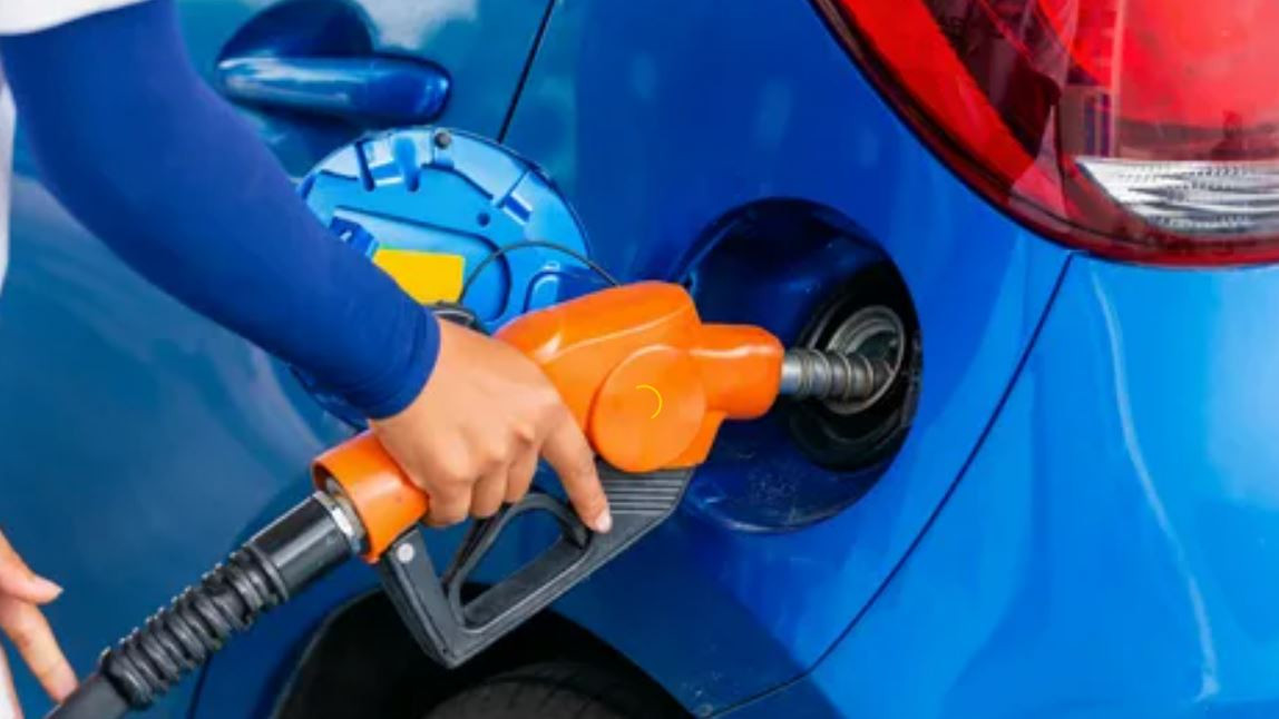 Gelecek zamlar araçları otoparka çektirir. Benzin ve motorine ufukta zam göründü - Resim: 5