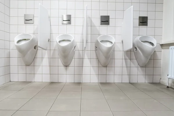 Erkekler arasında yazılı olmayan kurallar. Kadınlardan sır gibi saklıyorlar - Resim: 16