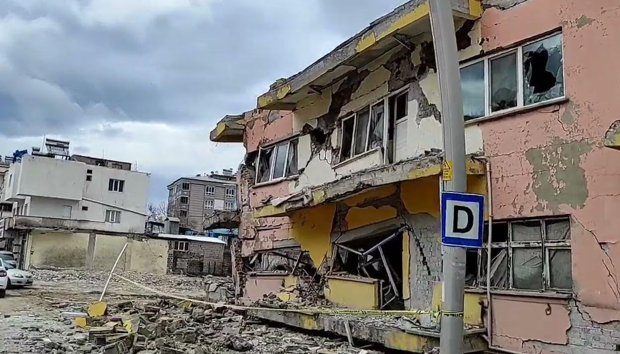 AFAD'dan eyvah dedirten deprem uyarısı. Tam 80 fay - Resim: 5