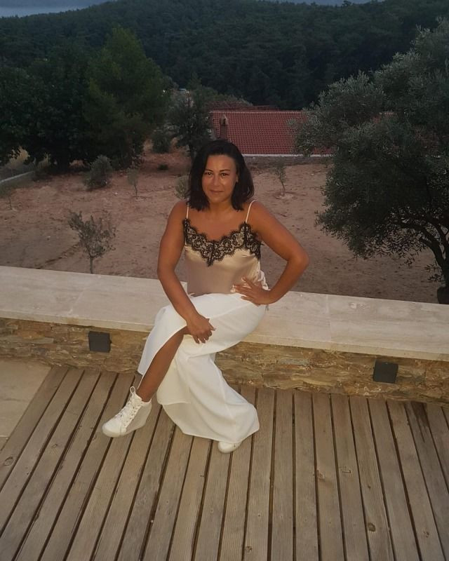 Oyuncu Esin Gündoğdu’nun değişimi ağızları açık bıraktı. 72 kilo verip incecik oldu - Resim: 12